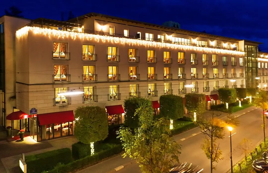 Victor'S Residenz-Hotel Saarbruecken-1